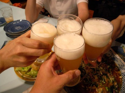 生ビールを何杯飲んだら酔う 酒豪の基準とは はてなスッキリ